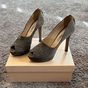 Prada Suede Peep Toe Heels Gray Platform Pump